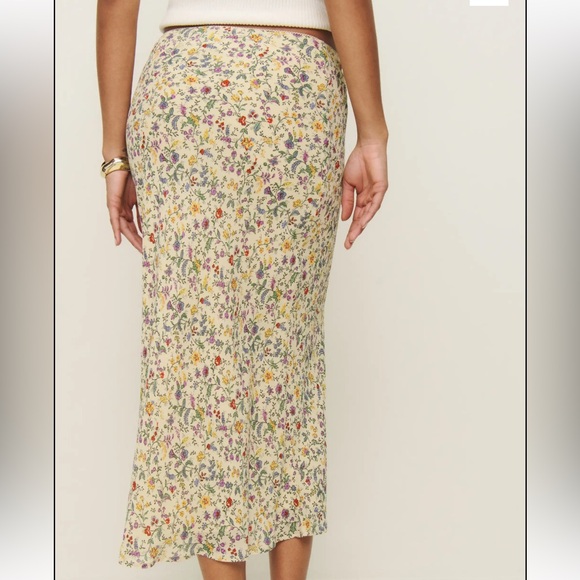 Floral Midi Skirt - Picture 3 of 3